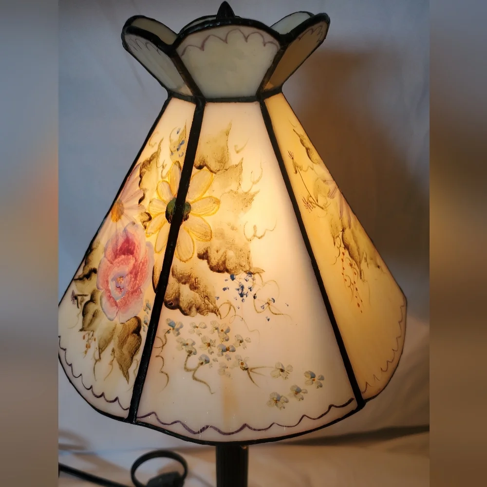Dennis East International Vtg 2002 Floral Table Lamp Painted Shade Tiffany Style
